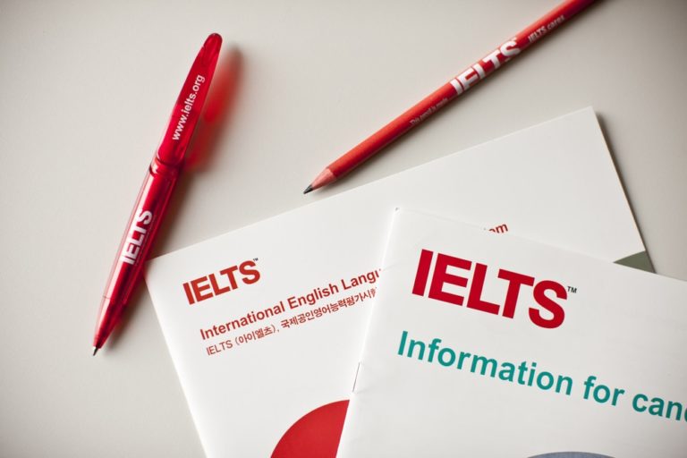 IELTS vs TOEFL: Which should you take?